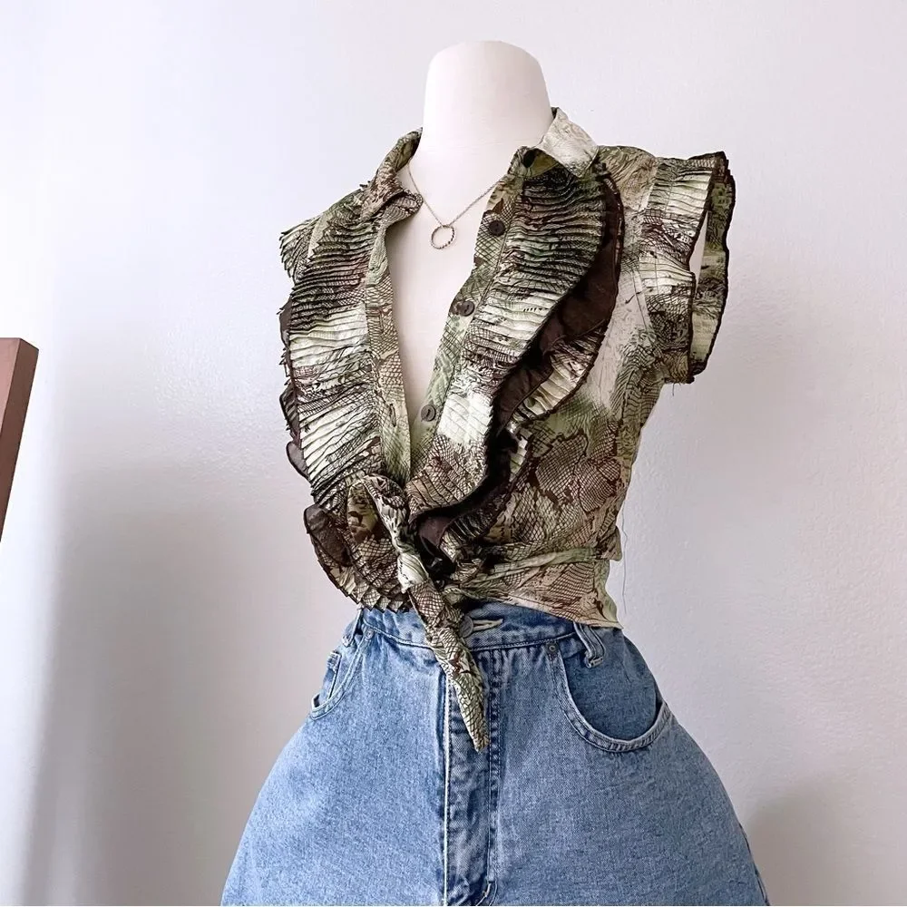 Multicolor Ruffled Button Front Top - Picture 4 of 5